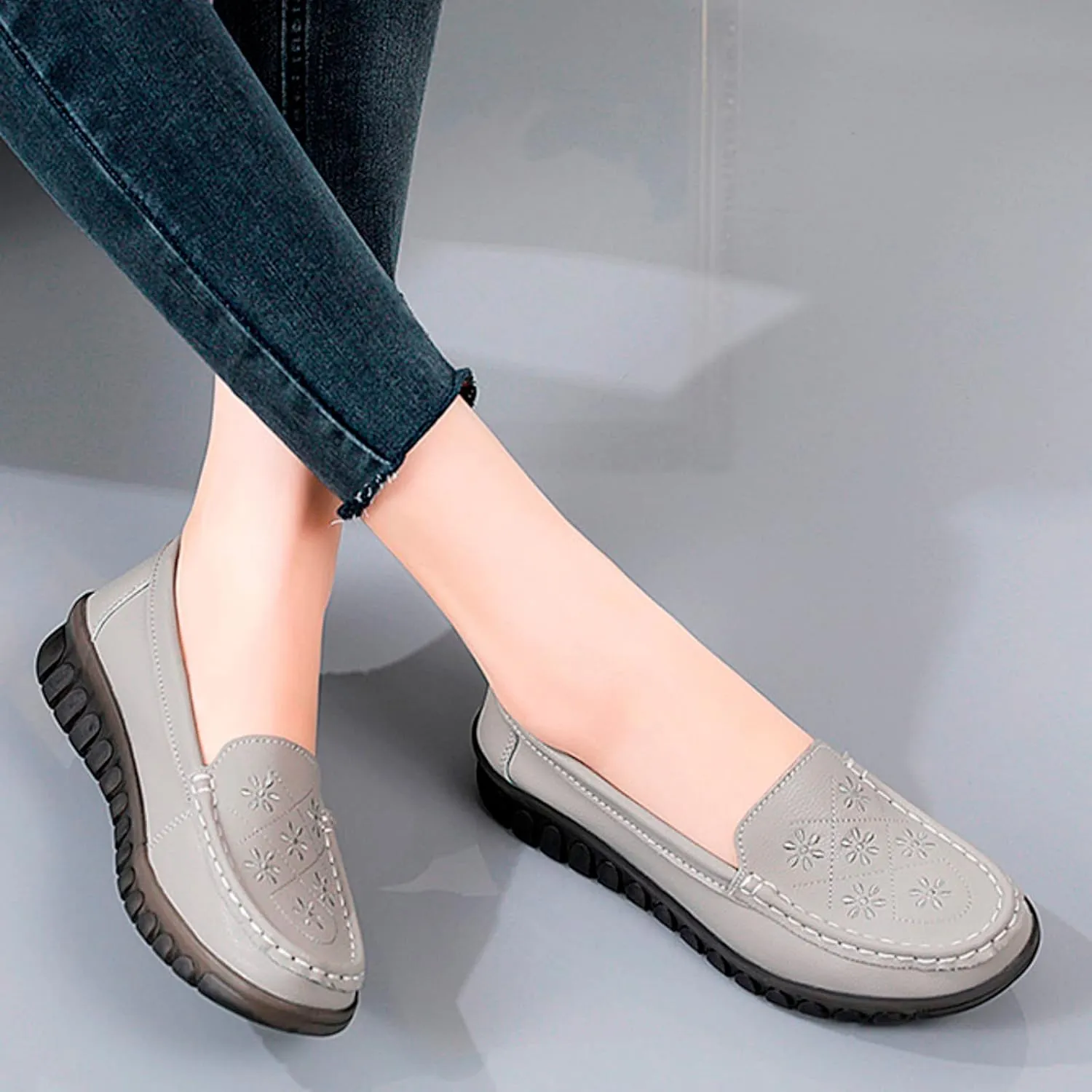 Barefoot Shoes Women Fashion Sneakers for Women 2024 Black Loafers Women Closed Head Cute Cozy Christmas Running Shoes Women Wide Toe Box Trendy Casual