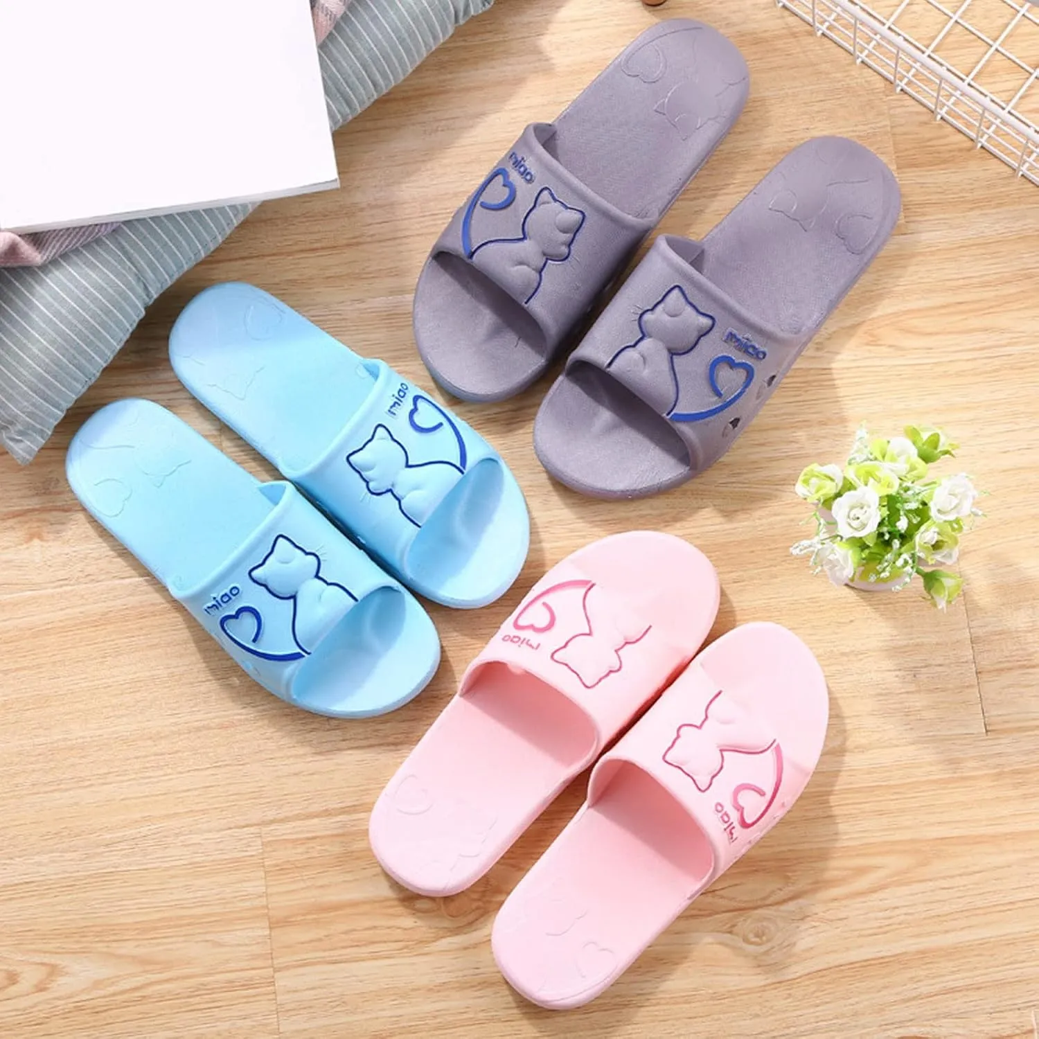 Bath Slippers Women and Men Indoor Slipper Womens Cloud Slides Pillow Slippers Dry Quickly Drainage Hole Non Slip
