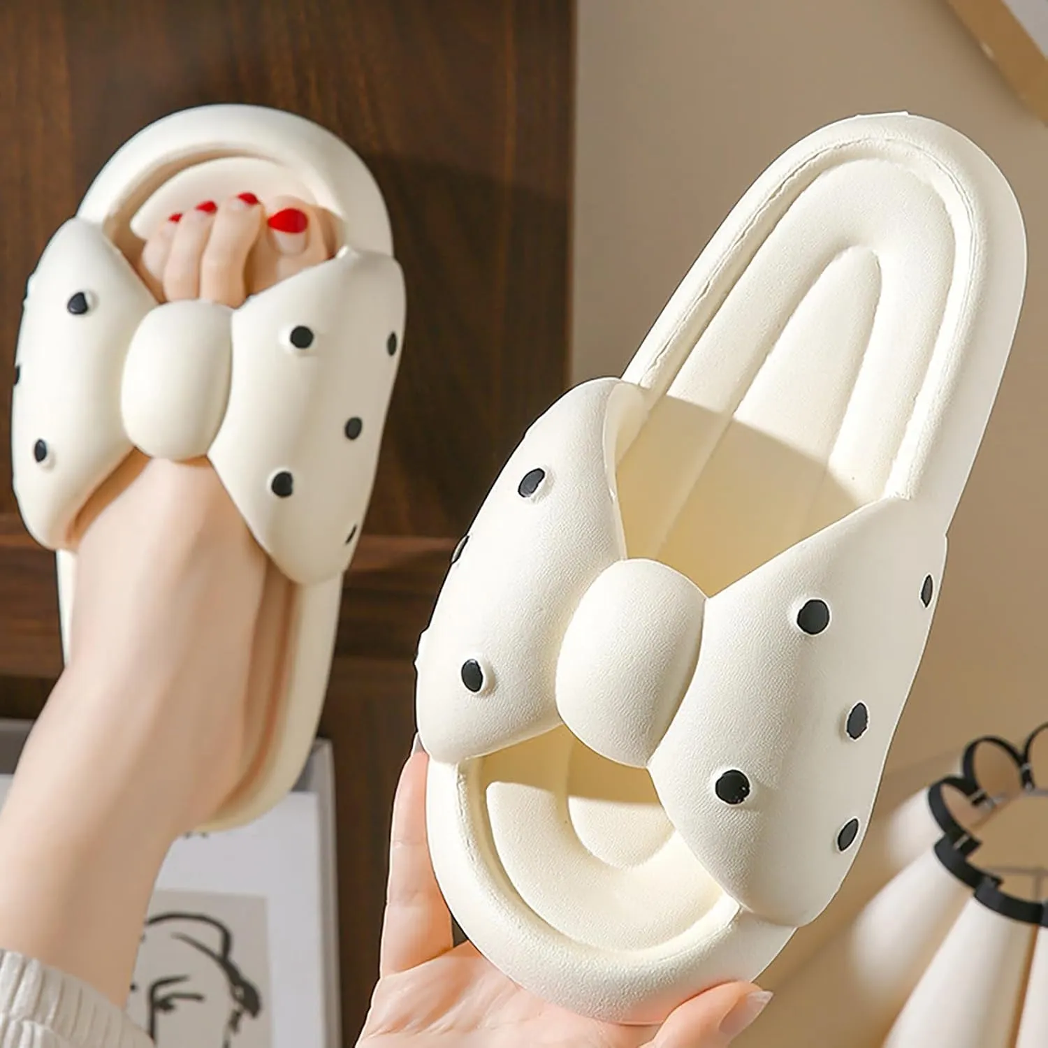 Bathroom Slippers Non-Slip Pool Beach Bathroom Travel Slippers Arch Support Slides for Women and Mens