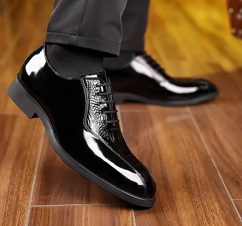 Classic Men's Leather Dress Shoes Men Breathable Leather Wingtip Brogue Oxfords