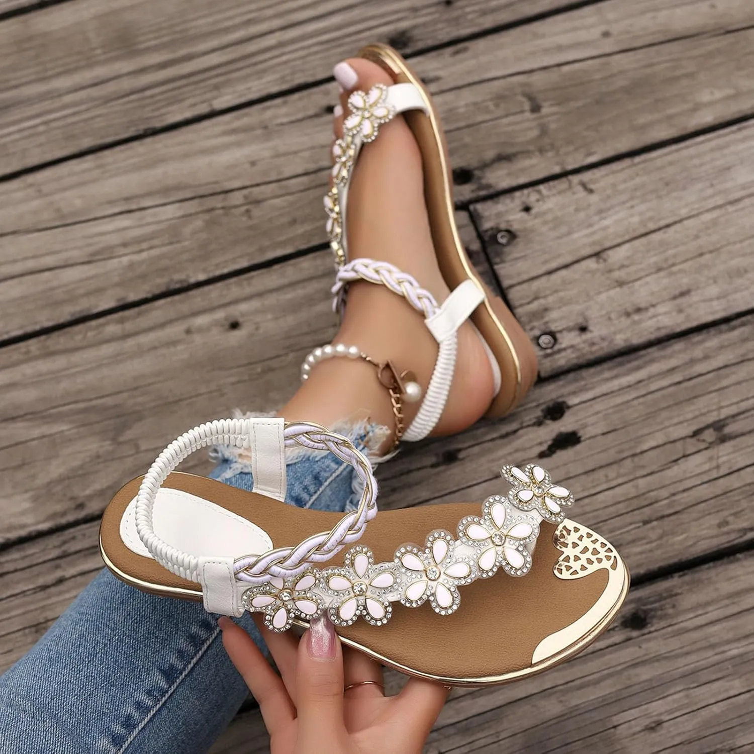 Ladies Flat Sandals Summer Beach Boho Flower Water Shoes For Women With Non Slip Comfy Strappy Sandals