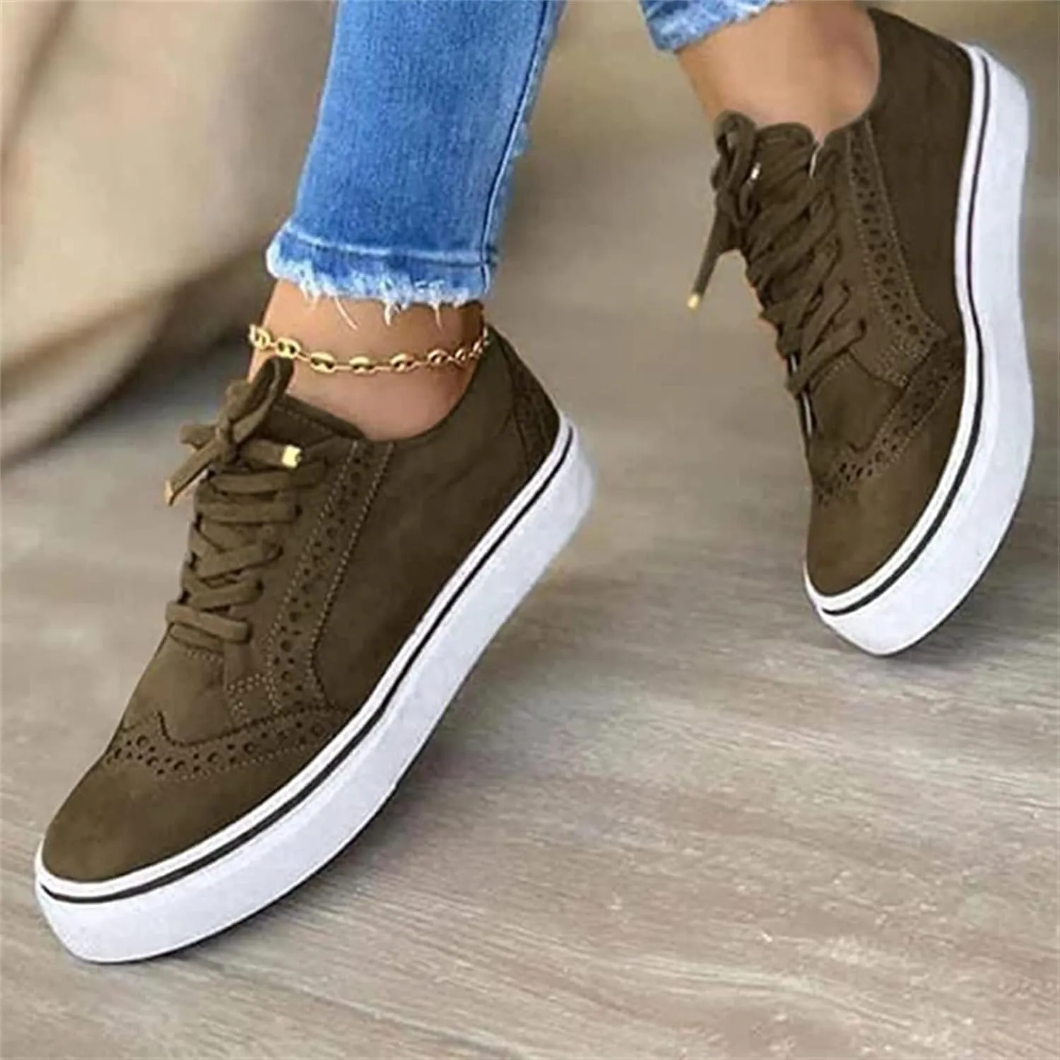 Lausiuoe Sneakers for Women Trendy 2024 Slip on Canvas Shoes Low Top Non Slip Fashion Casual Comfortable Walking Flat Loafers