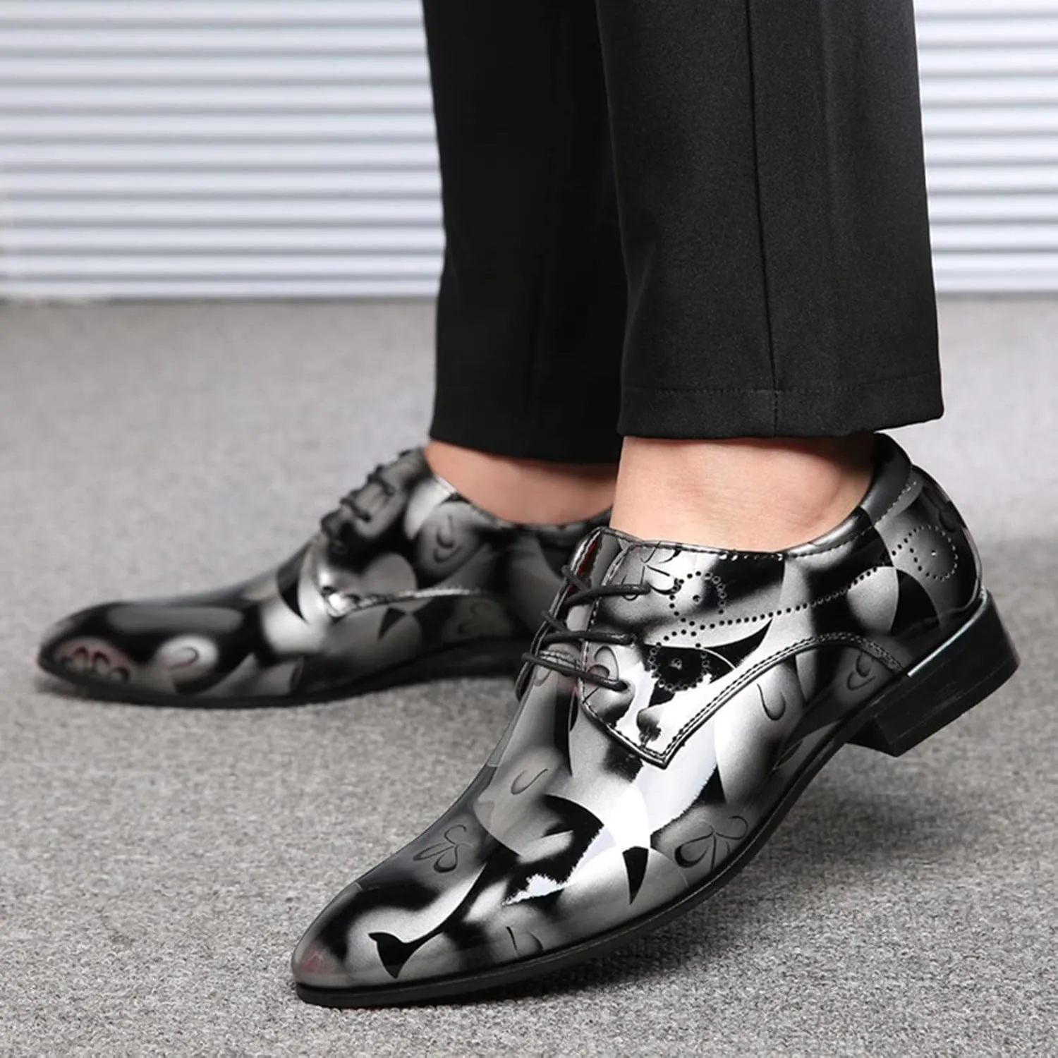 Mens Casual Shoes Leather Classical Style Shoes for Men Slip On PU Leather Low Rubber Sole Leather Basketball Shoes Men