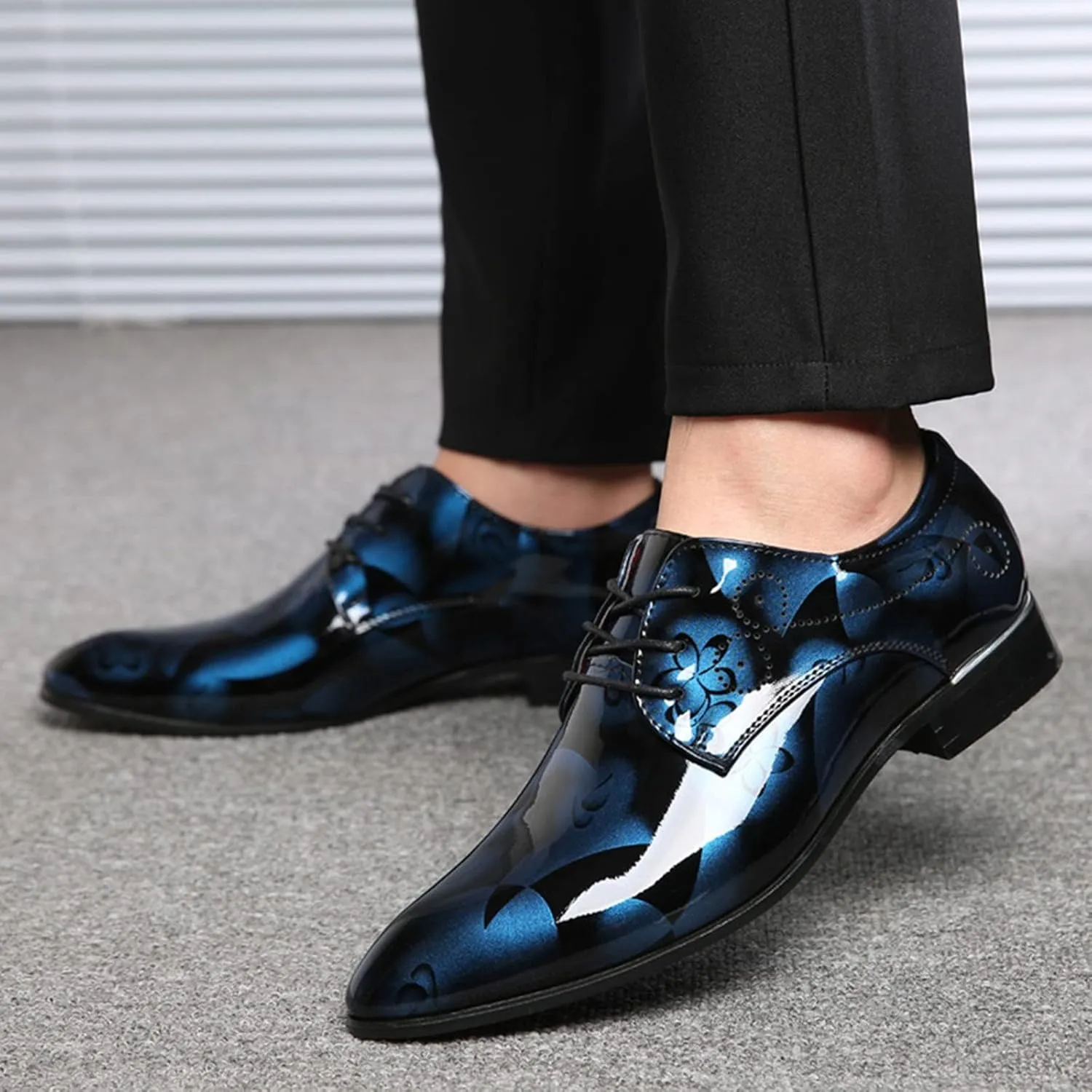 Mens Casual Shoes Leather Classical Style Shoes for Men Slip On PU Leather Low Rubber Sole Leather Basketball Shoes Men