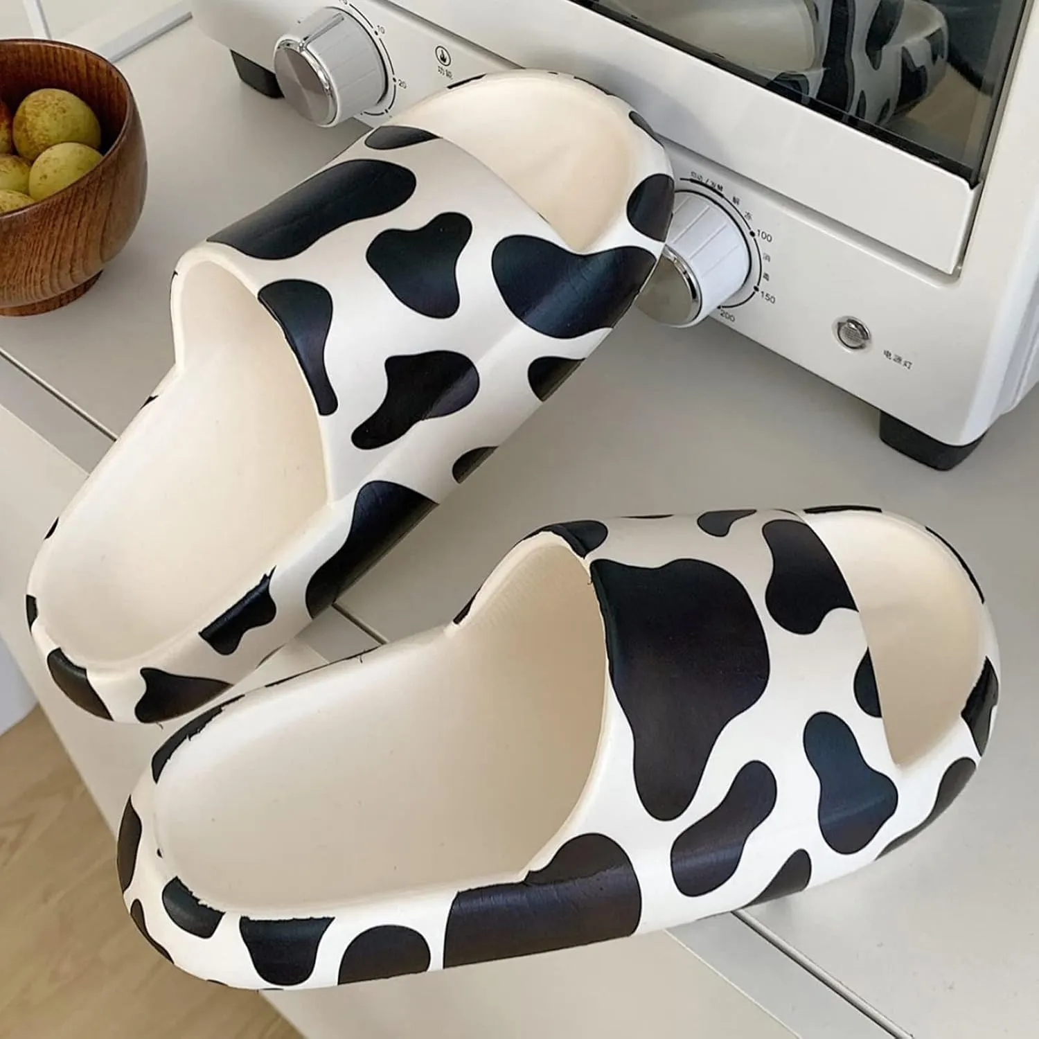 Slides for Women Shower Shoes with Drainage Holes House Slippers Bathroom Slipper Women's Pillow Slippers