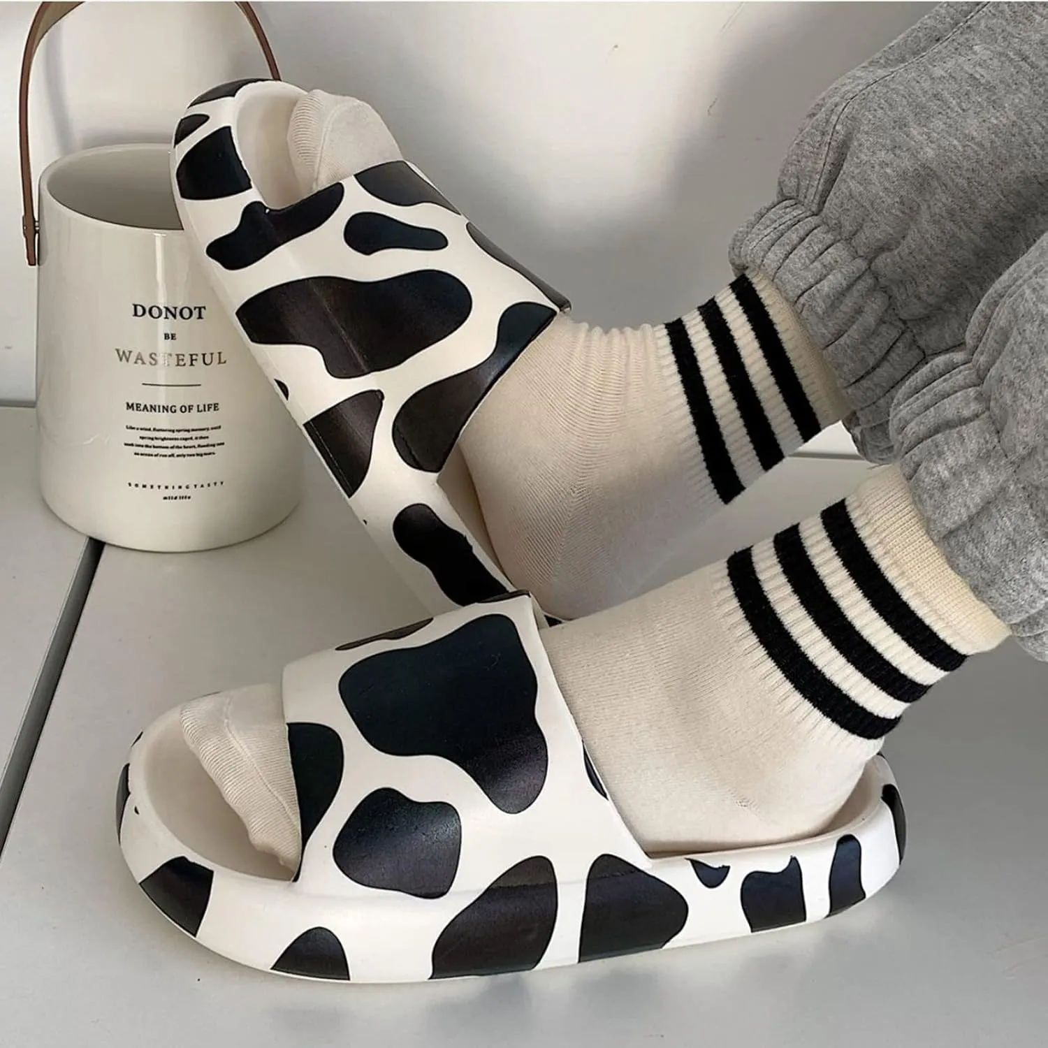 Slides for Women Shower Shoes with Drainage Holes House Slippers Bathroom Slipper Women's Pillow Slippers