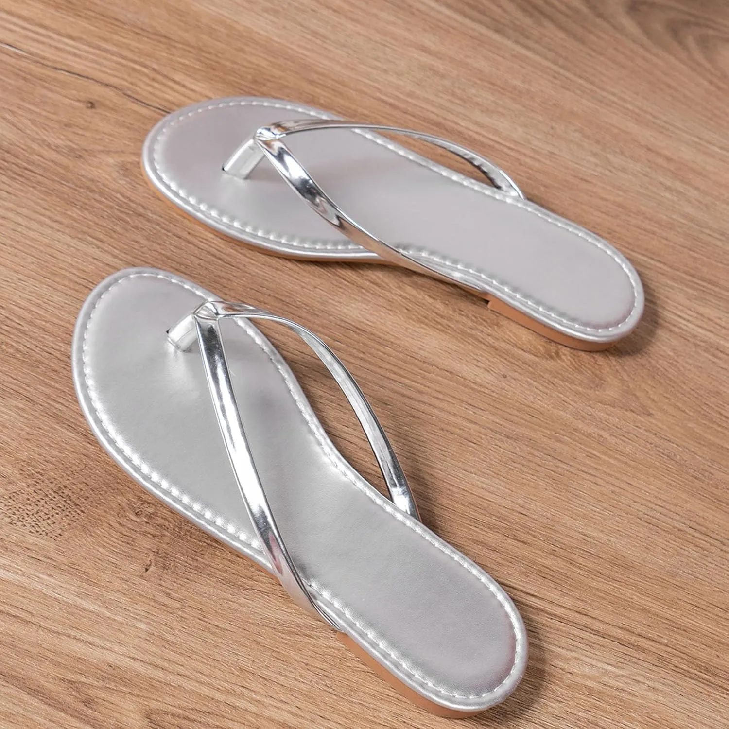 Women's Flip Flops Comfort Summer Flat Thong Slippers Walking Indoor Outdoor Flip-Flops Beach Clip Toe Slide Sandal